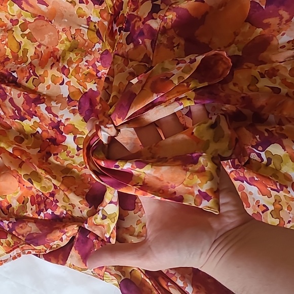 [EUC] Apt. 9 Blouse, Autumn Watercolors - Silky, Beautiful Top w/ Ruffles -Large - Picture 7 of 16